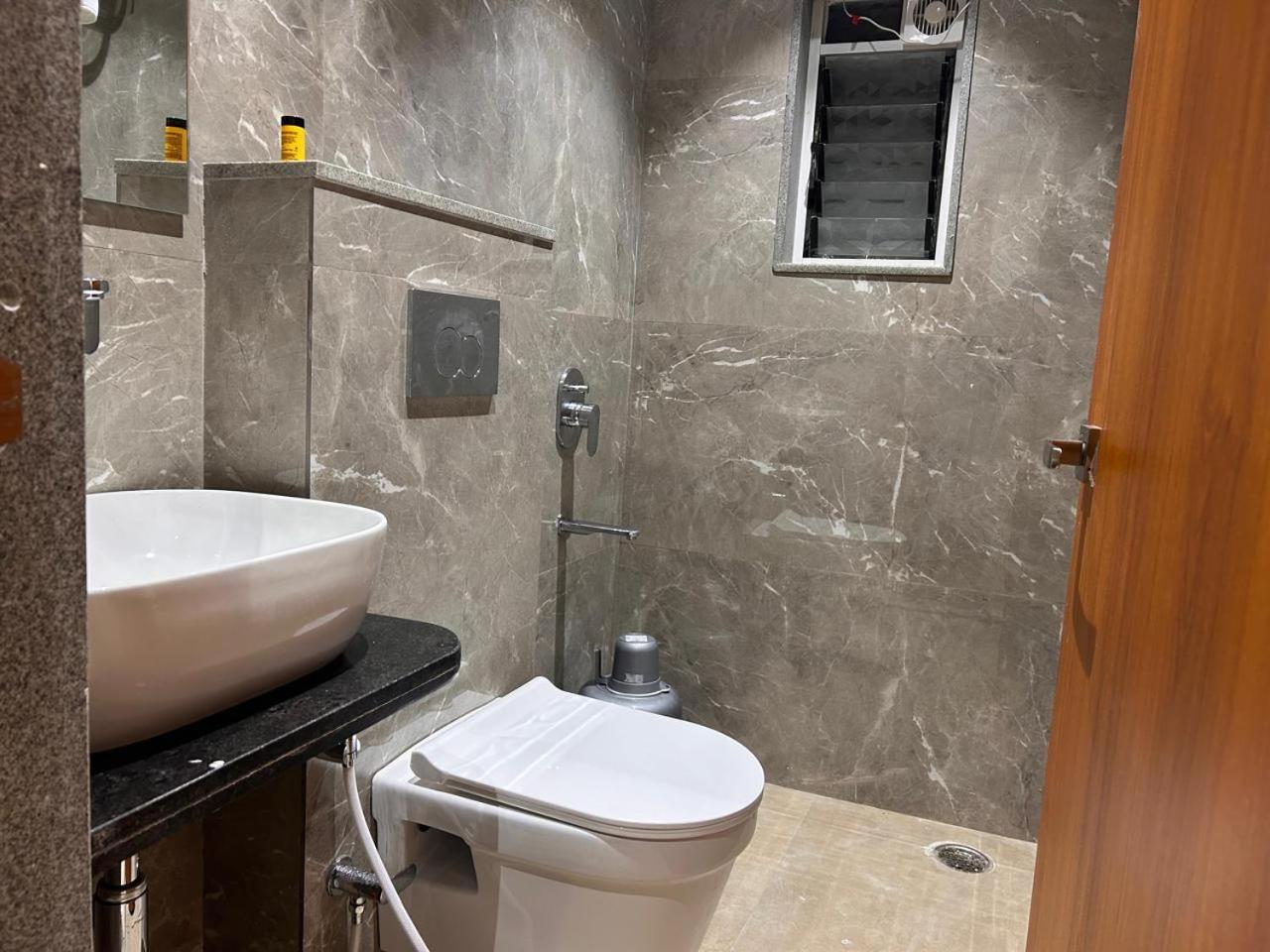 Hotel Neem Heritage Shirdi Bagian luar foto